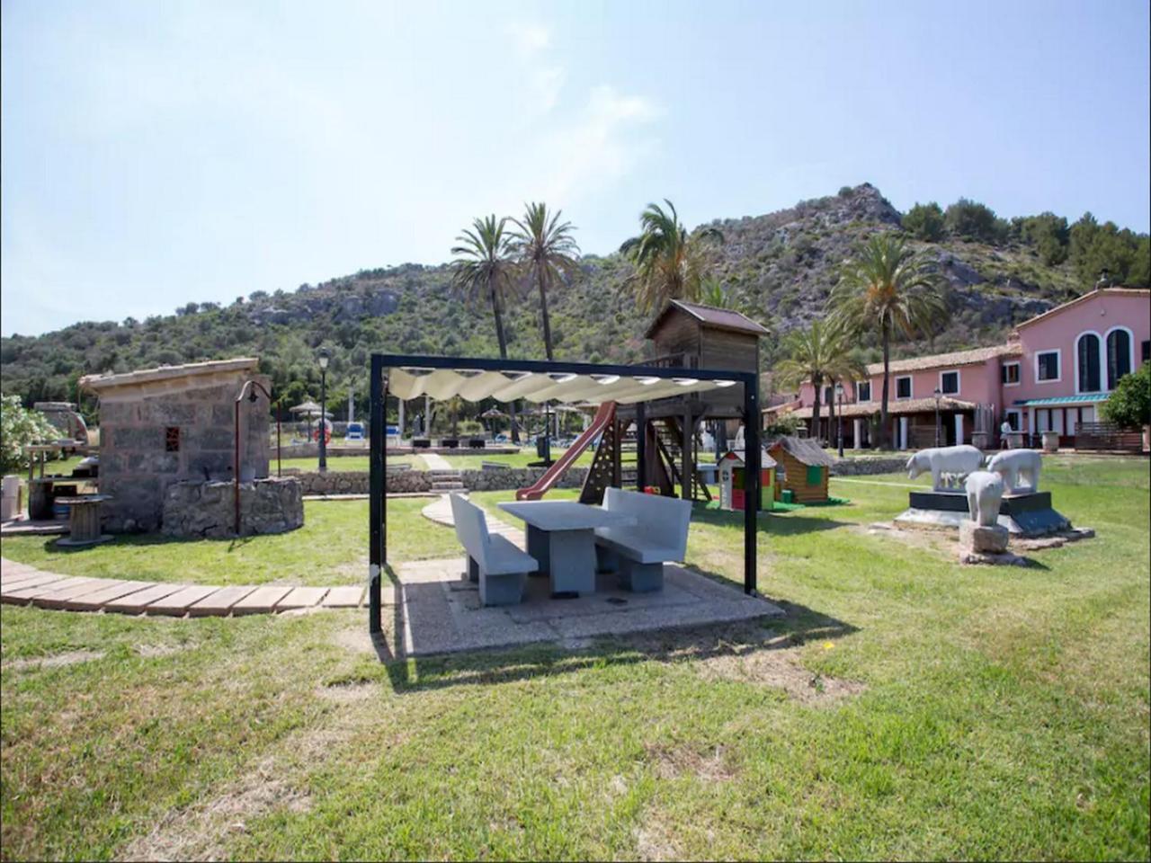 Puerto De Pollensa Villas And Apartments, With Private Mountain Ideal For Runners, Trailers,Near Puerto Pollensa Beach Approximately 5 Minutes Walking, Unique Experience In A Ullal Old Typical Mallorca House With Private Mountain And Near To The Beac 外观 照片